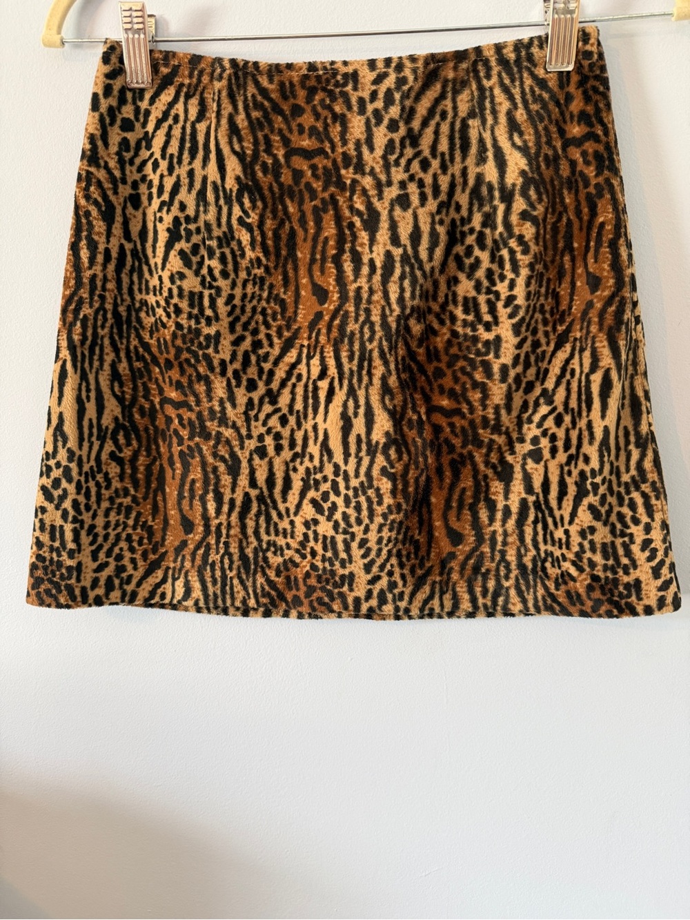 Vintage 90s Fuzzy Leopard Print Mini Skirt